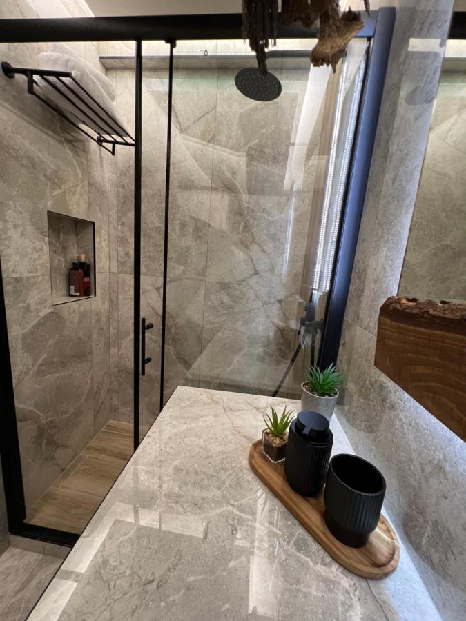 Supreme Malibu Suite Αλεξανδρούπολη Εξωτερικό φωτογραφία